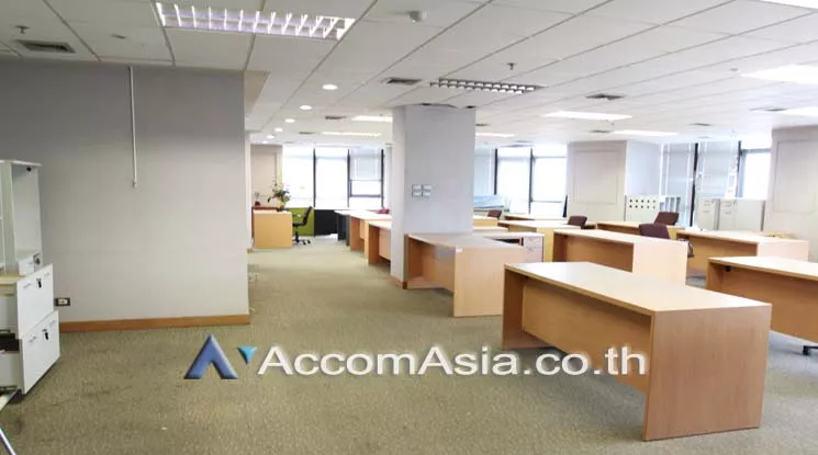 11  Office Space For Rent in Sukhumvit ,Bangkok BTS Ekkamai at Modern Town Building AA17506